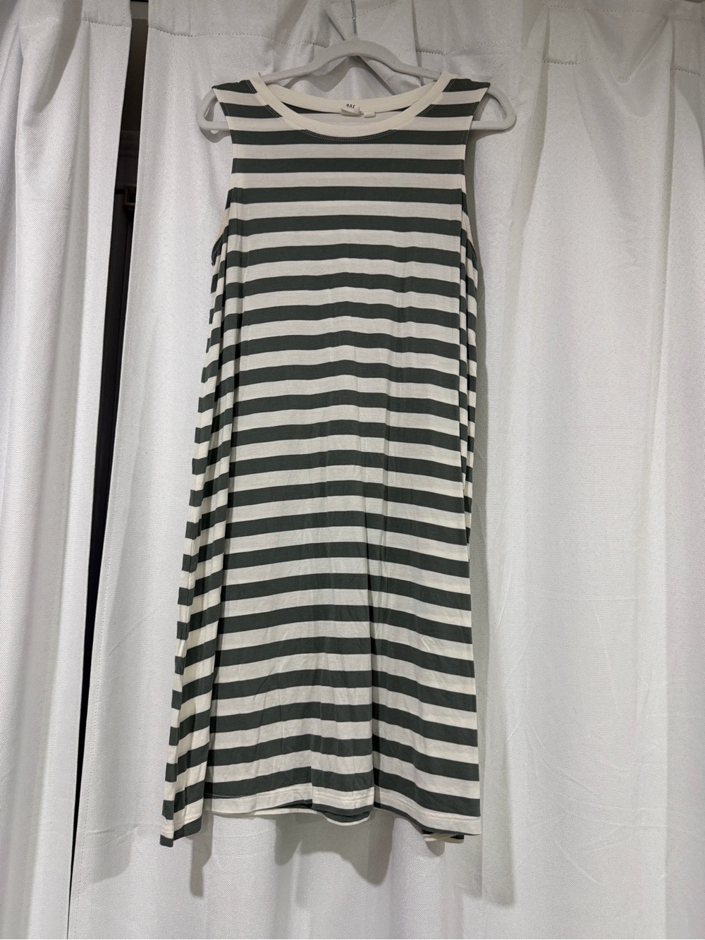 GAP Green and Cream Striped Sleeveless Midi Dress